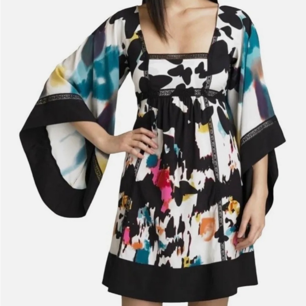 COPY - Diane Von Furstenberg Leena Silk-Blend Butterfly Print kimono Dress Size…